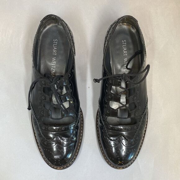 Stuart Weitzman Mrgill Lace-Up
Leather Oxford - Picture 9 of 17